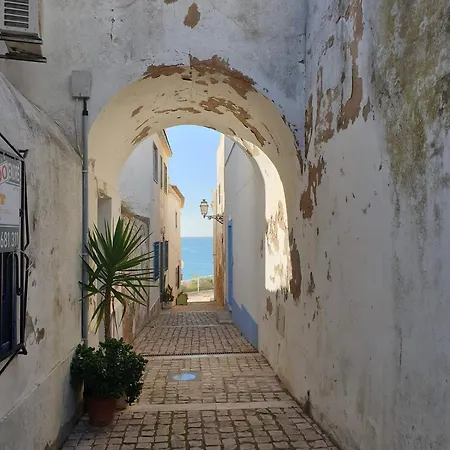Casa Da Porta Da - 1 Bedroom Castle Loft Αλμπουφέιρα