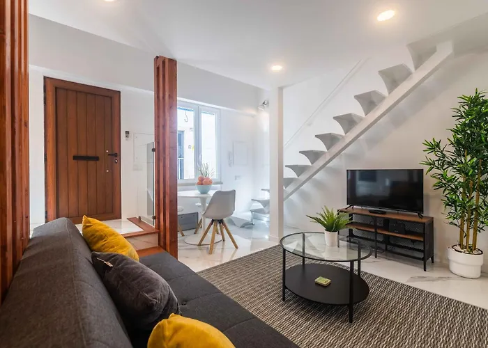 Casa Da Porta Da - 1 Bedroom Castle Loft بيت للعطل